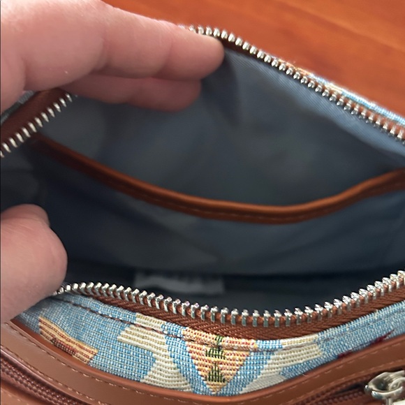 Blue and Brown Geometric Crossbody Bag - Picture 5 of 6